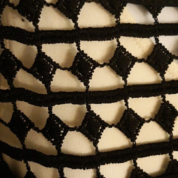 Moral Fiber, blouse,  quarter zip back. Medium - Picture 2 of 12